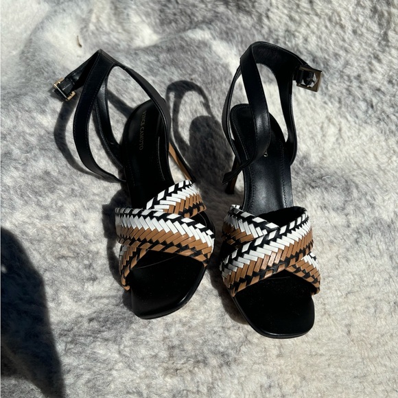 VINCE CAMUTO AMBRINNA
9.5 size - Picture 5 of 11